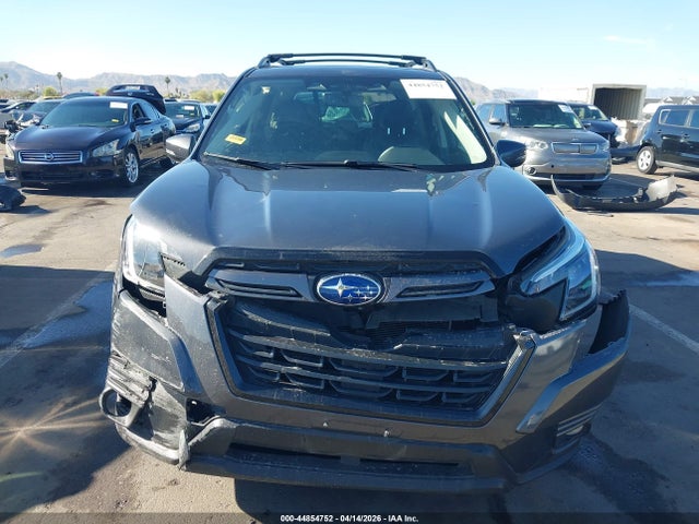 2022 Subaru Forester Limited მანქანა იყიდება აუქციონზე, vin: JF2SKAPCXNH413353, აუქციონის ნომერი: 44854752