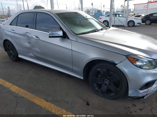 44854786 :رقم المزاد ، WDDHF5KB2FB107504 vin ، 2015 Mercedes-benz E 350 مزاد بيع