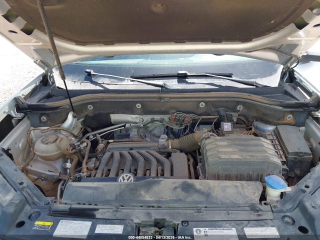 Продаж на аукціоні авто 2018 Volkswagen Atlas 3.6l V6 Sel Premium, vin: 1V2NR2CA2JC565943, номер лоту: 44854832