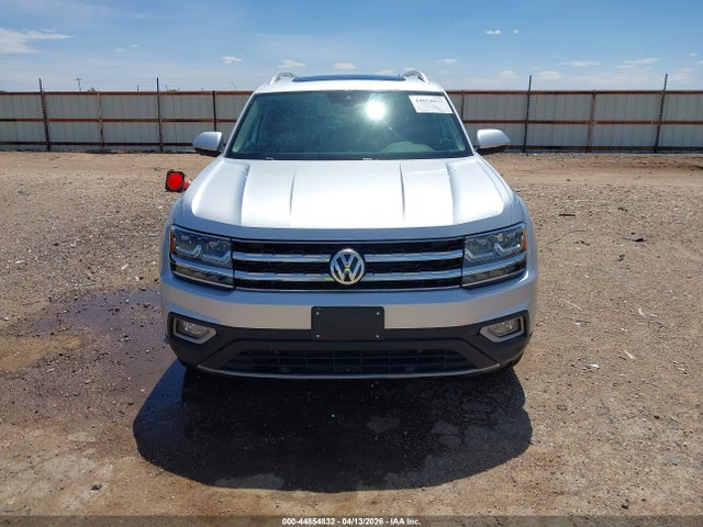 Продаж на аукціоні авто 2018 Volkswagen Atlas 3.6l V6 Sel Premium, vin: 1V2NR2CA2JC565943, номер лоту: 44854832
