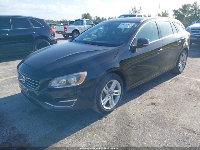 2015 VOLVO V60 YV1612SK0F1226649 Photo 1