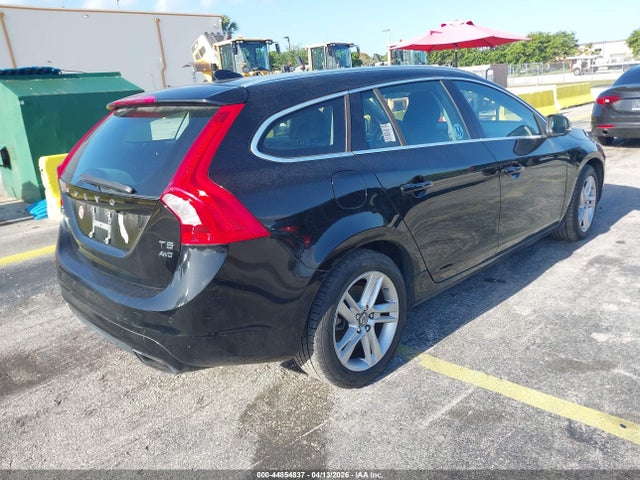 2015 VOLVO V60 YV1612SK0F1226649 Photo 3
