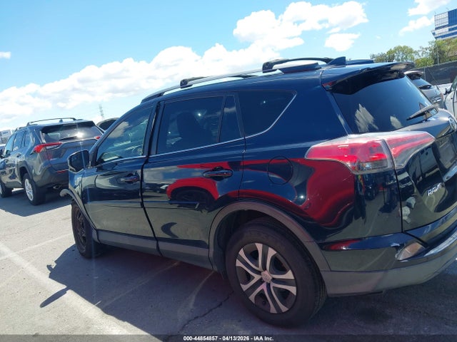 JTMZFREV0JJ734566 Toyota RAV4 LE