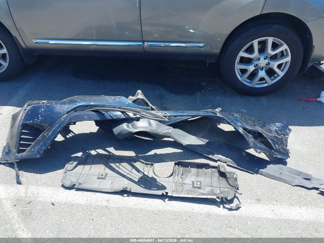 JTMZFREV0JJ734566 Toyota RAV4 LE