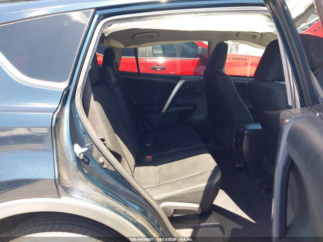 JTMZFREV0JJ734566 Toyota RAV4 LE