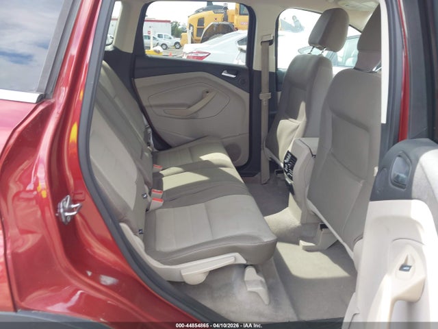 1FMCU0GX5GUC90125 Ford ESCAPE SE