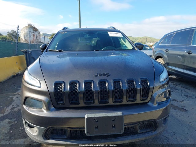 1C4PJLCX8JD596197 Jeep Cherokee Latitude Fwd