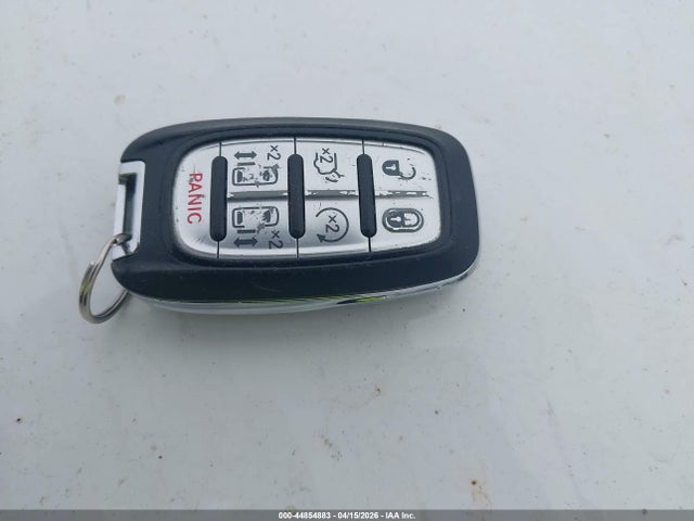 44854883 :رقم المزاد ، 2C4RC1EG6LR229318 vin ، 2020 Chrysler Pacifica Touring L Plus مزاد بيع