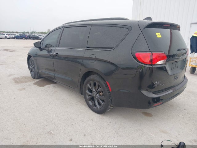 44854883 :رقم المزاد ، 2C4RC1EG6LR229318 vin ، 2020 Chrysler Pacifica Touring L Plus مزاد بيع