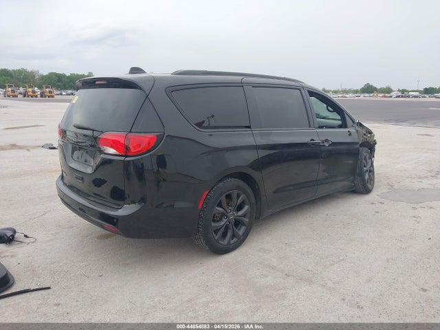 44854883 :رقم المزاد ، 2C4RC1EG6LR229318 vin ، 2020 Chrysler Pacifica Touring L Plus مزاد بيع