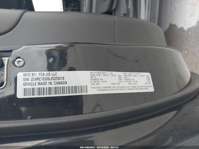 44854883 :رقم المزاد ، 2C4RC1EG6LR229318 vin ، 2020 Chrysler Pacifica Touring L Plus مزاد بيع