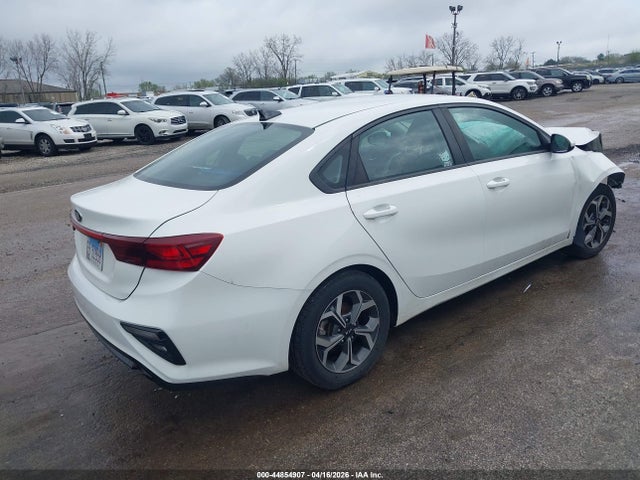 3KPF24AD3LE183516 KIA Forte Lxs
