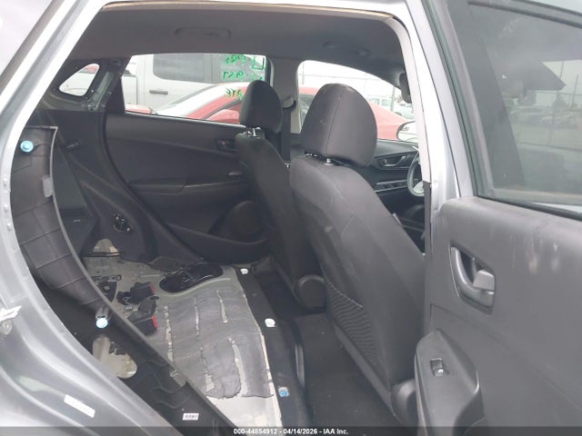 44854912 :رقم المزاد ، KM8K12AA1MU657862 vin ، 2021 Hyundai Kona Se مزاد بيع