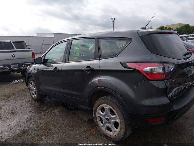 2017 Ford Escape S მანქანა იყიდება აუქციონზე, vin: 1FMCU0F7XHUE94597, აუქციონის ნომერი: 44854940