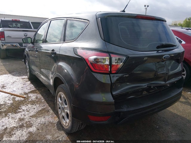 2017 Ford Escape S მანქანა იყიდება აუქციონზე, vin: 1FMCU0F7XHUE94597, აუქციონის ნომერი: 44854940