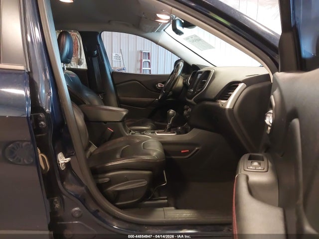 2016 Jeep Cherokee Trailhawk მანქანა იყიდება აუქციონზე, vin: 1C4PJMBS9GW134353, აუქციონის ნომერი: 44854947