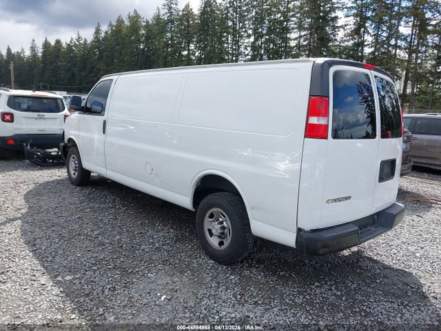 1GCWGBFP5L1143319 Chevrolet Express Cargo Rwd 2500 Extended Wheelbase Wt