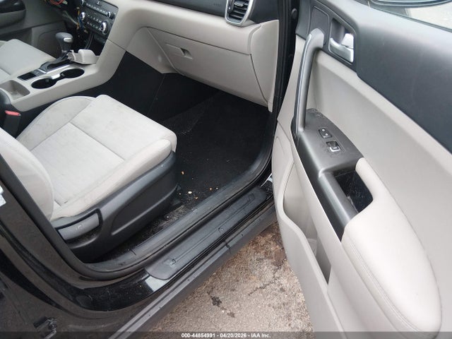 Продаж на аукціоні авто 2020 Kia Sportage Lx, vin: KNDPMCAC6L7812511, номер лоту: 44854991