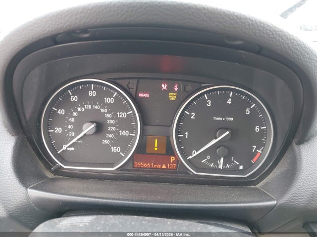2011 Bmw 128i მანქანა იყიდება აუქციონზე, vin: WBAUN1C57BVH82996, აუქციონის ნომერი: 44854997
