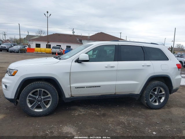 2017 Jeep Grand Cherokee Laredo 4x4 მანქანა იყიდება აუქციონზე, vin: 1C4RJFAG7HC751206, აუქციონის ნომერი: 44855061