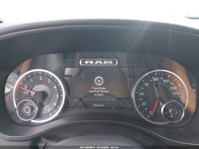 Продаж на аукціоні авто 2024 Ram 1500 Big Horn  4x4 5'7 Box, vin: 1C6SRFFT6RN173726, номер лоту: 44855070
