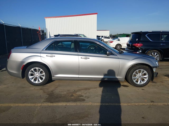 44855071 :رقم المزاد ، 2C3CCAAG5FH904179 vin ، 2015 Chrysler 300 Limited مزاد بيع