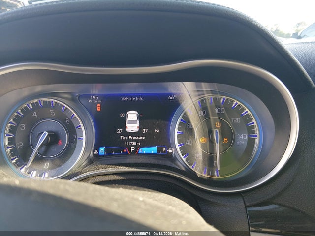 44855071 :رقم المزاد ، 2C3CCAAG5FH904179 vin ، 2015 Chrysler 300 Limited مزاد بيع