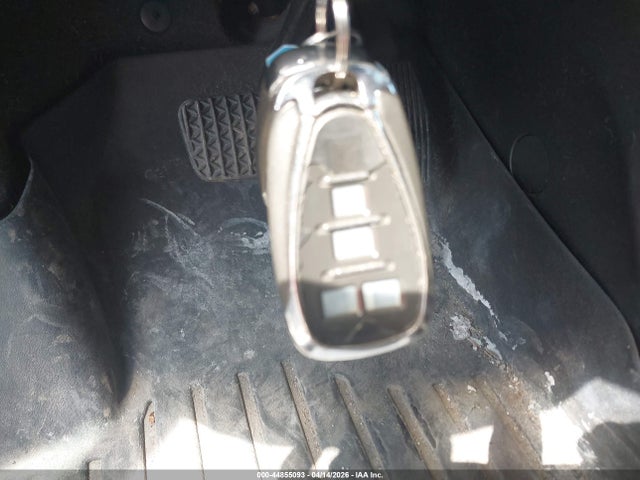2GNAXVEV0J6257676 Chevrolet Equinox Premier