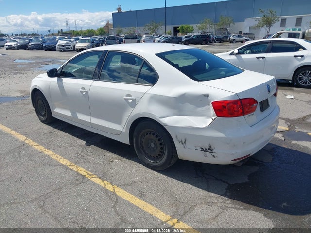 3VW1K7AJ4EM380010 Volkswagen Jetta 2.0l S