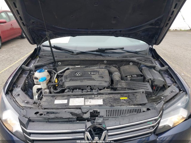 Продажа на аукционе авто 2015 Volkswagen Passat 1.8t Wolfsburg Edition, vin: 1VWAT7A34FC071381, номер лота: 44855096