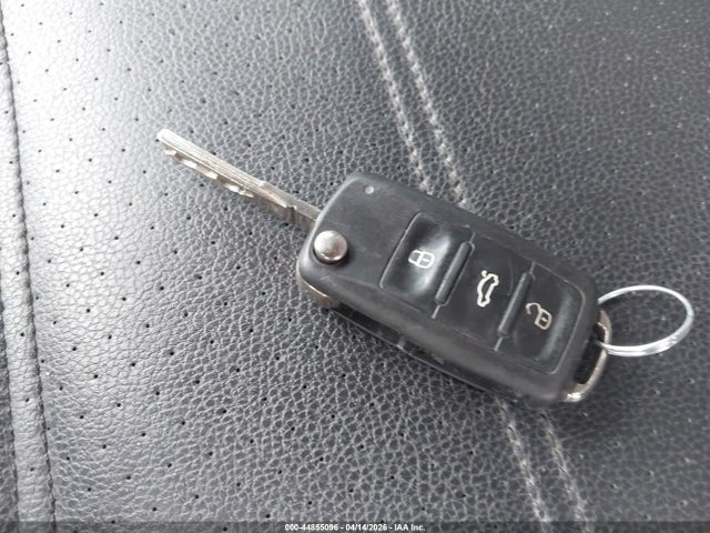 Продажа на аукционе авто 2015 Volkswagen Passat 1.8t Wolfsburg Edition, vin: 1VWAT7A34FC071381, номер лота: 44855096