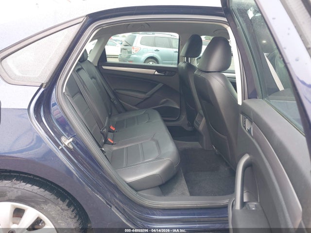 Продажа на аукционе авто 2015 Volkswagen Passat 1.8t Wolfsburg Edition, vin: 1VWAT7A34FC071381, номер лота: 44855096