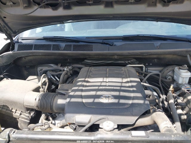 5TDBY5G18KS169079 Toyota Sequoia Sr5