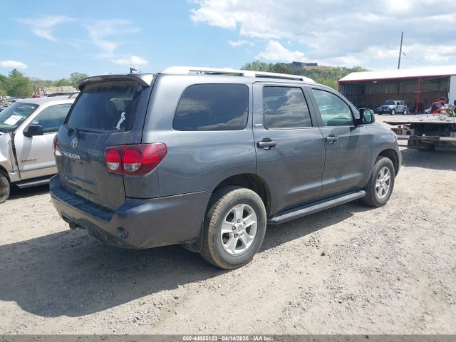 5TDBY5G18KS169079 Toyota Sequoia Sr5