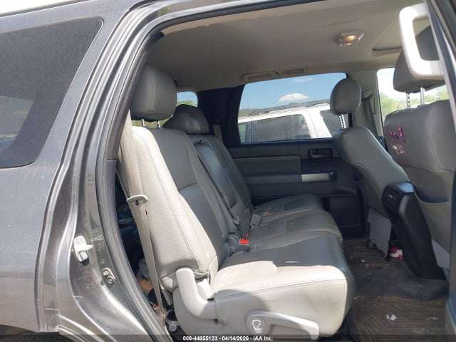 5TDBY5G18KS169079 Toyota Sequoia Sr5