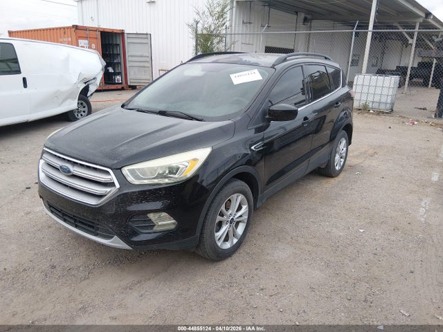 1FMCU0GD2HUA59884 Ford ESCAPE SE
