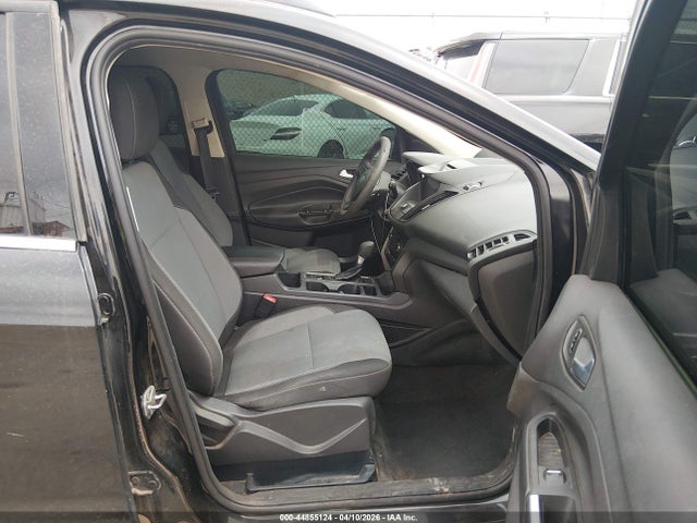 1FMCU0GD2HUA59884 Ford ESCAPE SE