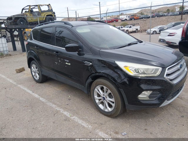 1FMCU0GD2HUA59884 Ford ESCAPE SE