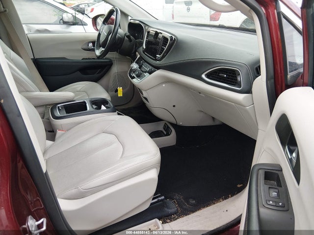 44855143 :رقم المزاد ، 2C4RC1BG4MR555267 vin ، 2021 Chrysler Pacifica Touring L مزاد بيع