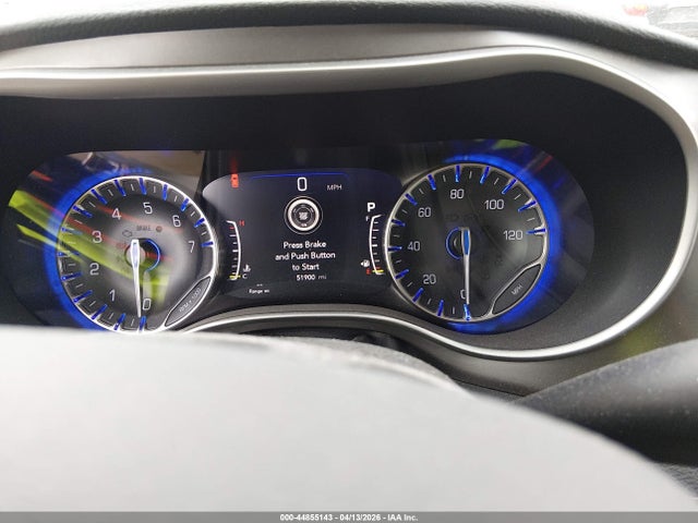 44855143 :رقم المزاد ، 2C4RC1BG4MR555267 vin ، 2021 Chrysler Pacifica Touring L مزاد بيع