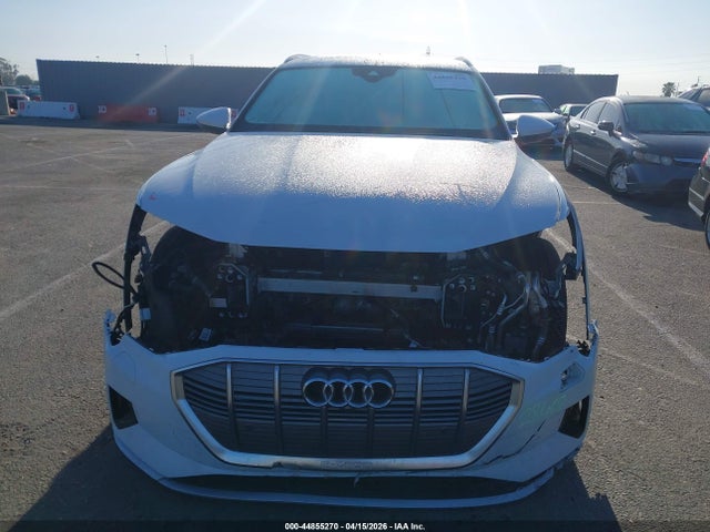Aukcja sprzedaży 2019 Audi E-tron Premium Plus, vin: WA1LAAGE2KB024237, numer aukcji: 44855270