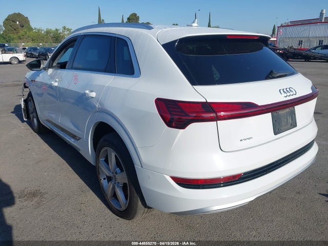 Aukcja sprzedaży 2019 Audi E-tron Premium Plus, vin: WA1LAAGE2KB024237, numer aukcji: 44855270