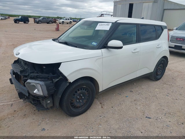 KIA SOUL LX 2020 KNDJ23AU0L7121673 Image 2
