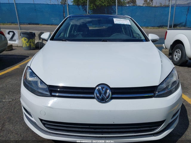 3VW217AU1FM051073 Volkswagen Golf Tsi Se 4-door