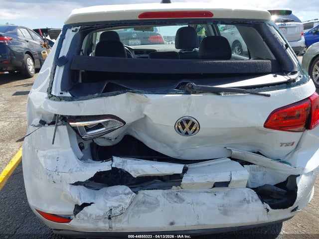 3VW217AU1FM051073 Volkswagen Golf Tsi Se 4-door