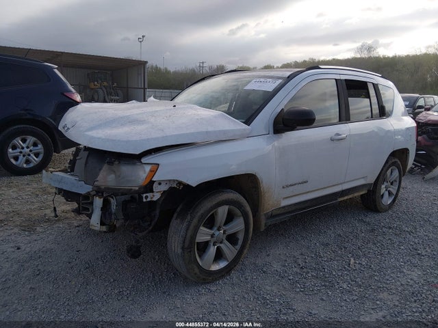 2012 Jeep Compass Latitude მანქანა იყიდება აუქციონზე, vin: 1C4NJDEBXCD572839, აუქციონის ნომერი: 44855372