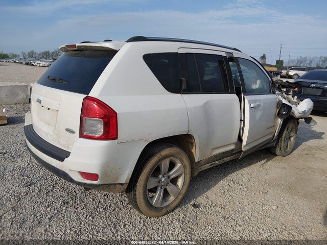 2012 Jeep Compass Latitude მანქანა იყიდება აუქციონზე, vin: 1C4NJDEBXCD572839, აუქციონის ნომერი: 44855372