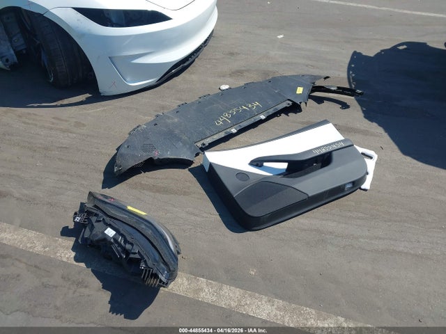 44855434 :رقم المزاد ، 5YJ3E1ET3RF810146 vin ، 2024 Tesla Model 3 Performance All-wheel Drive مزاد بيع