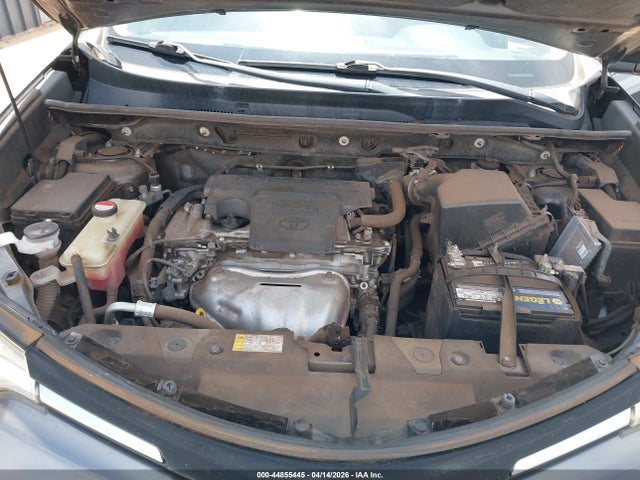 JTMZFREV0GJ068253 Toyota RAV4 LE