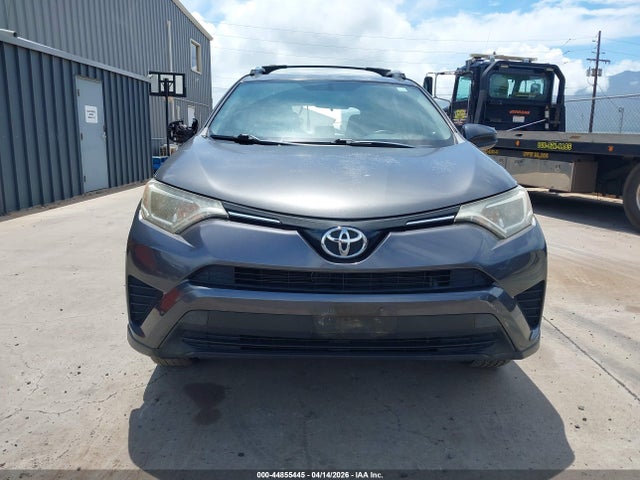 JTMZFREV0GJ068253 Toyota RAV4 LE